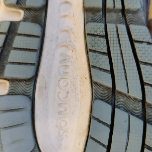 Saucony Cohesion 11 gray silver and purple size 6.5 running shoes - Picture 10 of 12